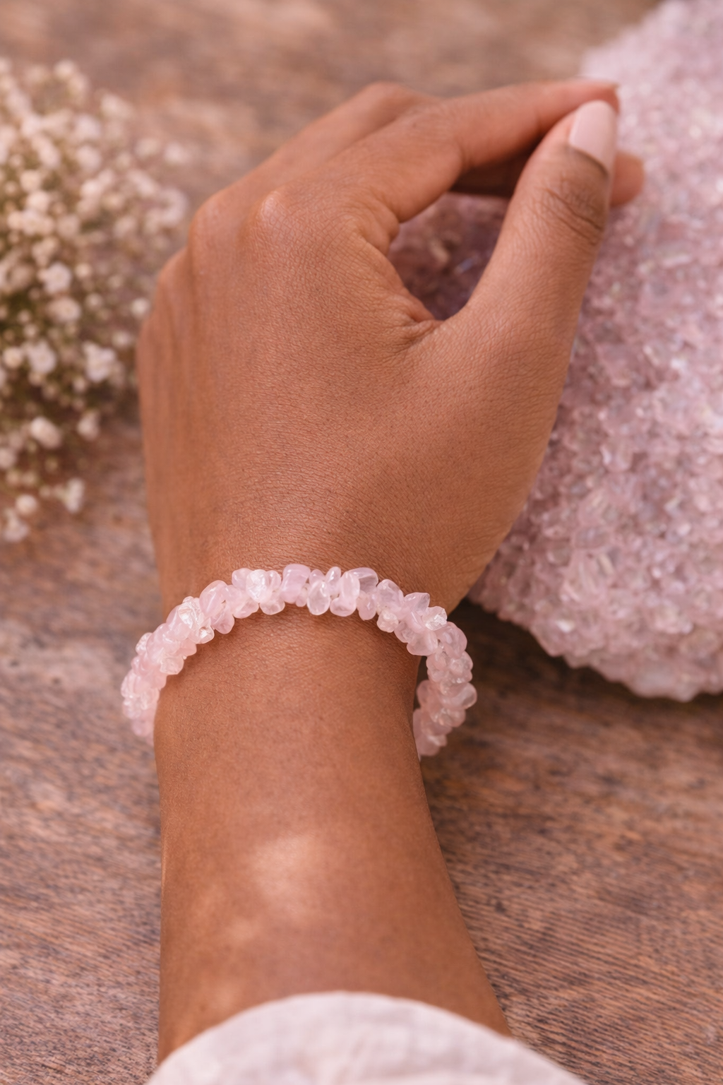Rose Quartz Chip Bracelet – A Touch of Gentle Energy