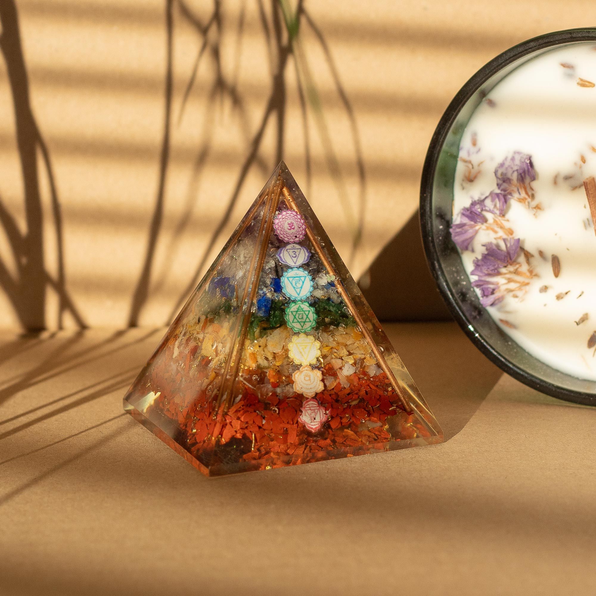 🔺 7 Chakra Orgone Pyramid – Energy Balance & Positive Vibes